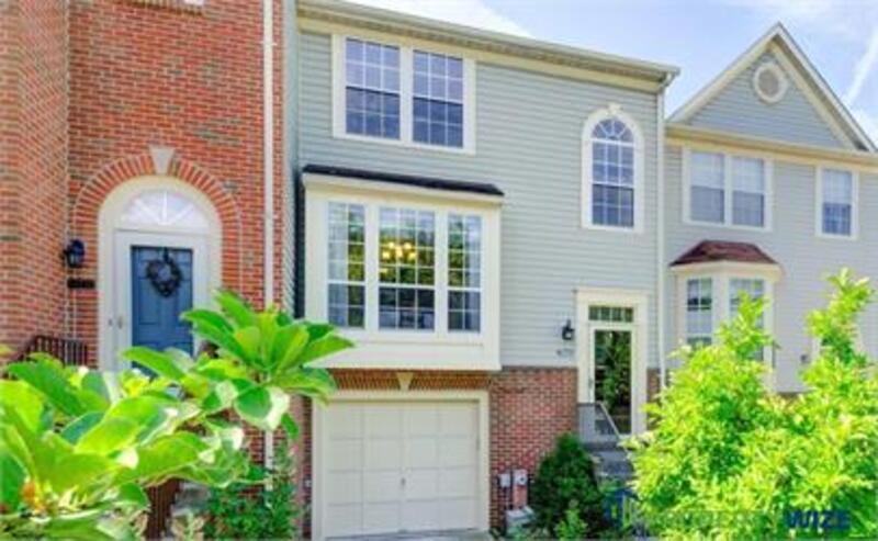 Ellicott City Townhome: 7646 Oldfield Lane - 1