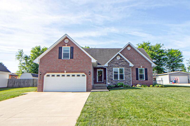 Clarksville House: 1088 Jon Drive