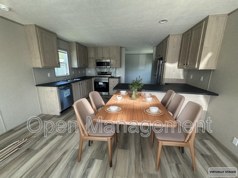 Kansas City House: 8701 NE 107th Pl