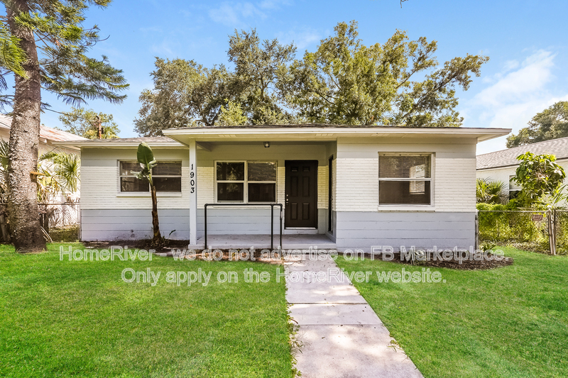 Tampa House: 1903 W Spruce St