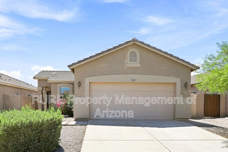 San Tan Valley House: 2807 E Morenci Rd