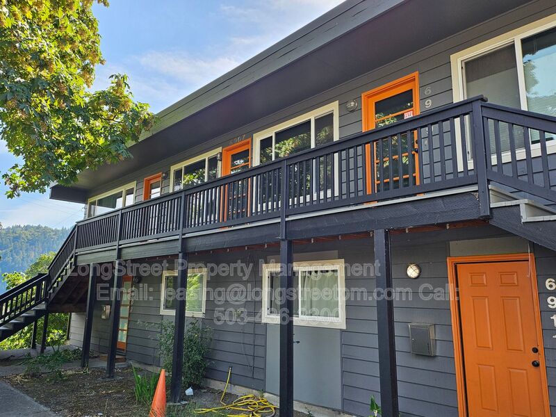 Portland Condo: 6905 N John Ave