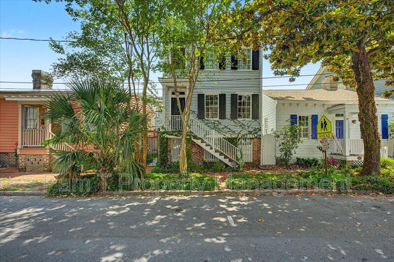 Savannah Condo: 521 E Harris St