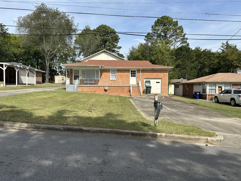 Huntsville House: 2712 Garvin Road Northwest