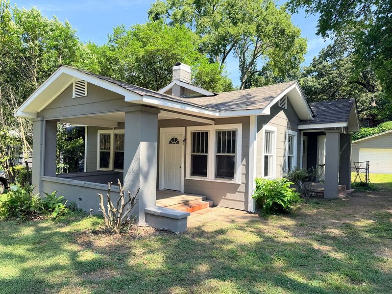 Birmingham House: 617 83rd Place South