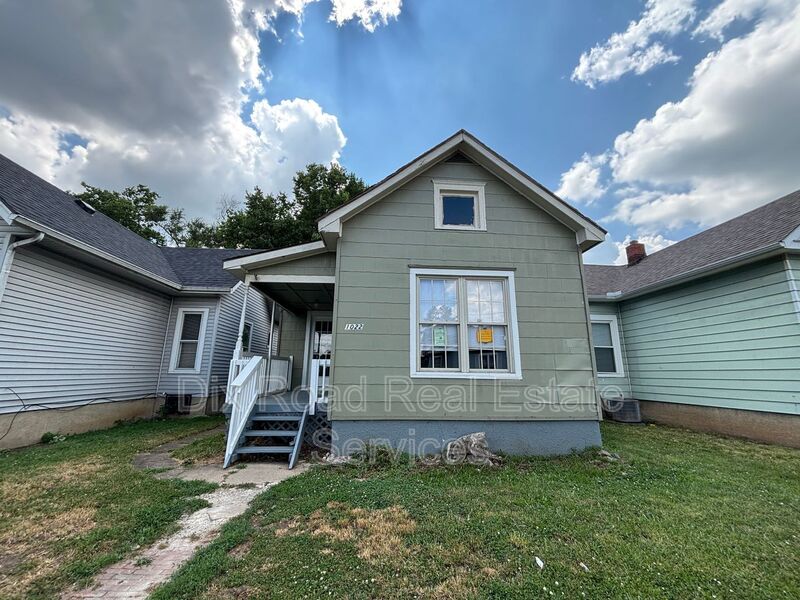 Middletown House: 1022 Auburn Street