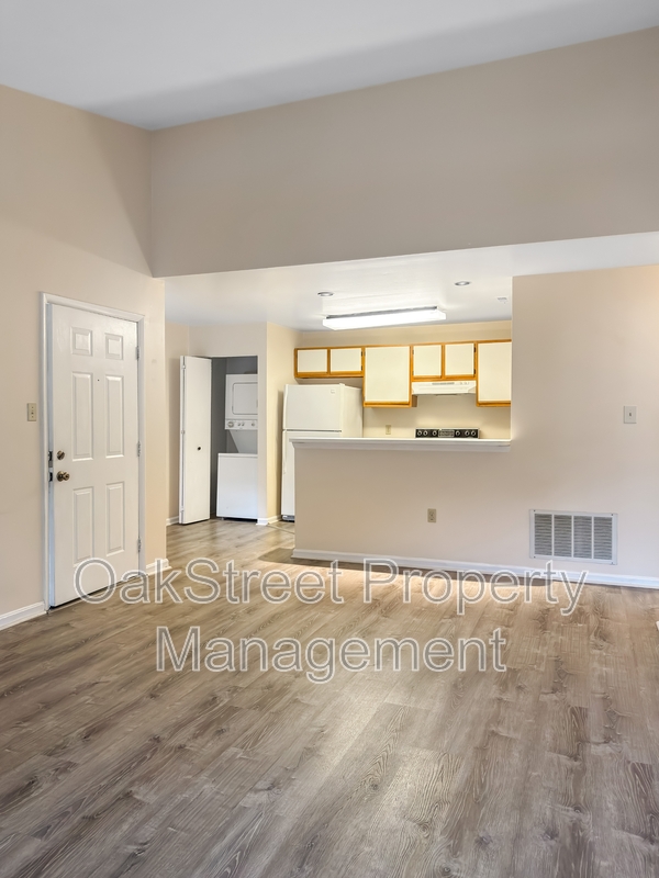 Galloway Condo: 621 East Lake Front Circle