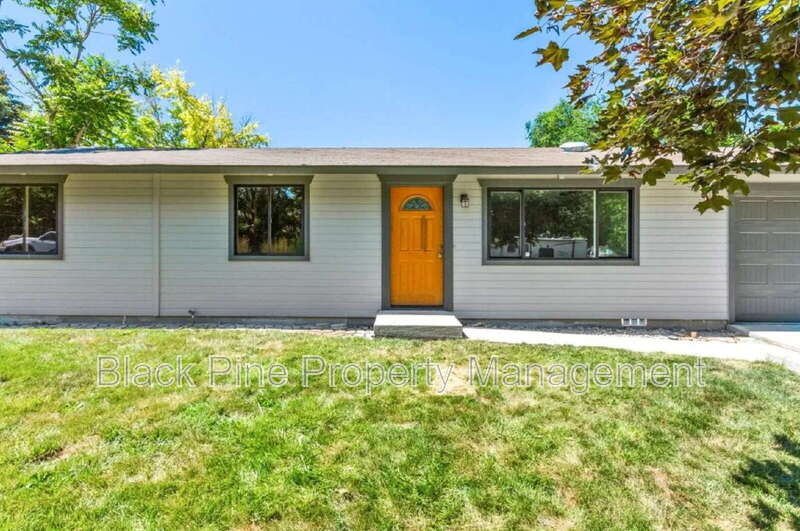 Marsing House: 404 Mountain View Dr