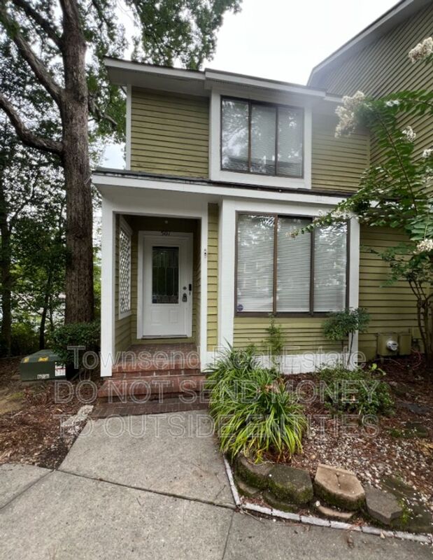 Fayetteville House: 501 Cypress Trace Drive