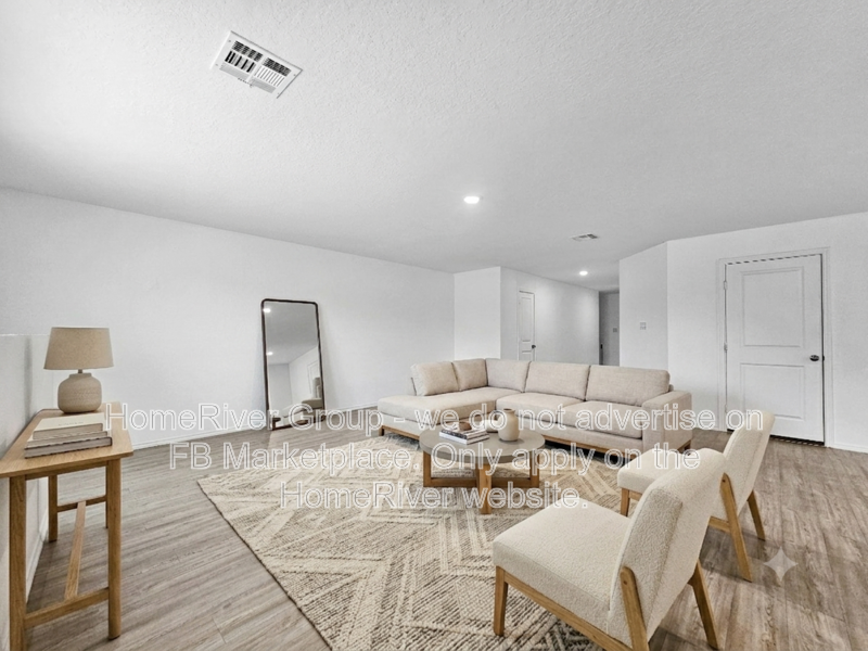 New Braunfels House: 2442 Broken Arrow