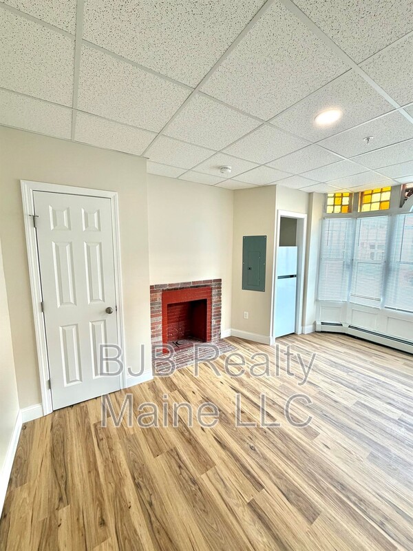 Portland Condo: 503 Cumberland Avenue