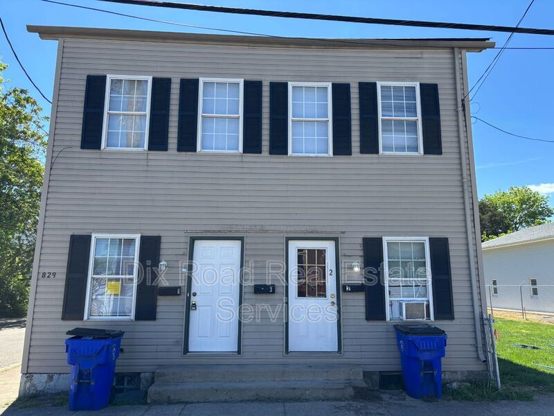 Hamilton House: 829 Maple Avenue