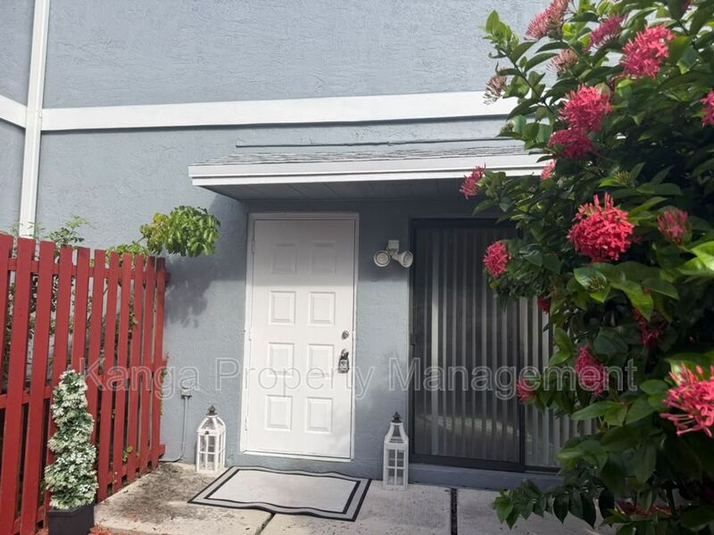 Boynton Beach Condo: 1 Crossings Circle