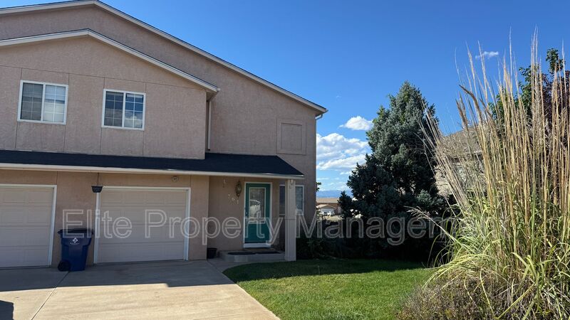 Pueblo West Condo: 761 S Laurue Dr