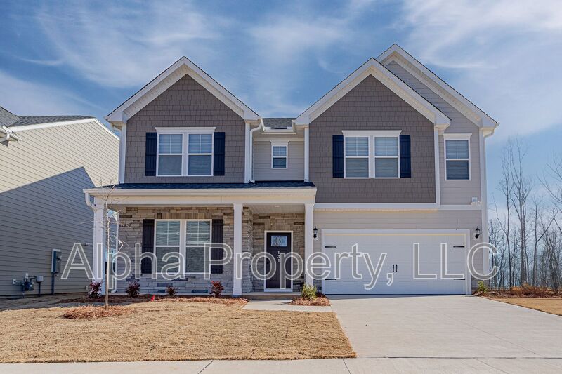 Greenville House: 131 Battery Creek Dr