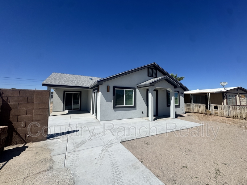Fort Mohave House: 5657 Rocky Road