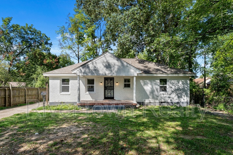 Memphis House: 810 Indian Dr