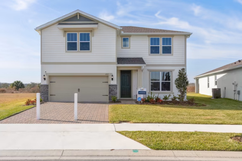 Clermont House: 17311 Million Lks Ct