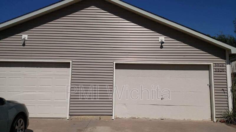 Wichita Condo: 5526 W 9th St N