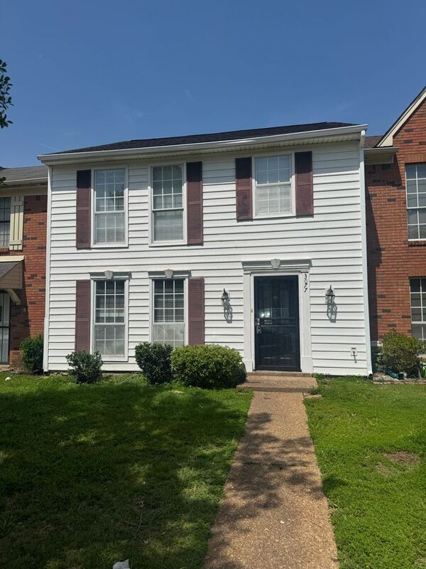 Memphis House: 3077 Mcvay Trail Dr