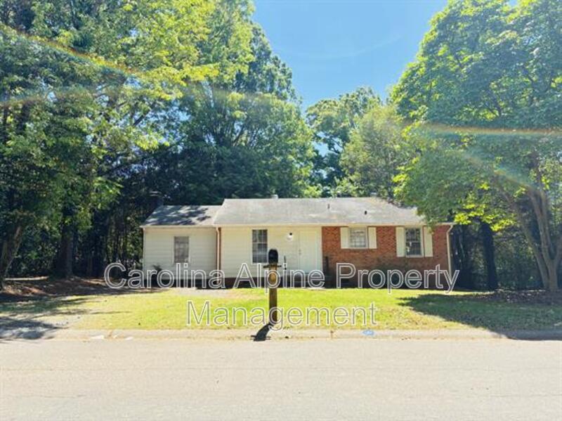 Charlotte House: 5015 Grapevine