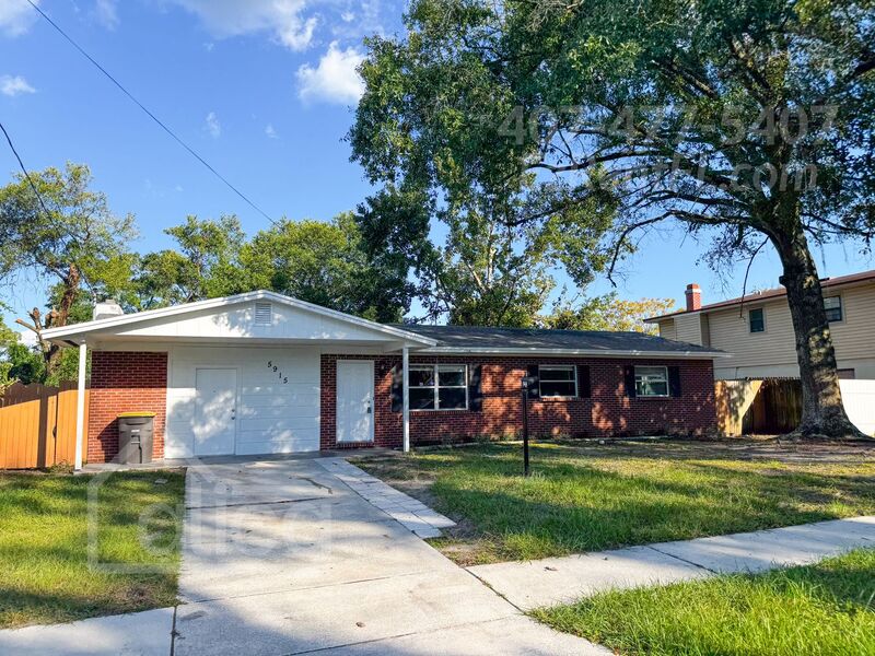 Jacksonville House: 5915 Renault Dr. W