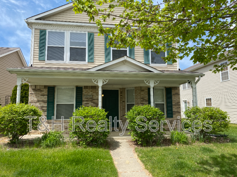 Noblesville House: 14235 Clapboard Drive