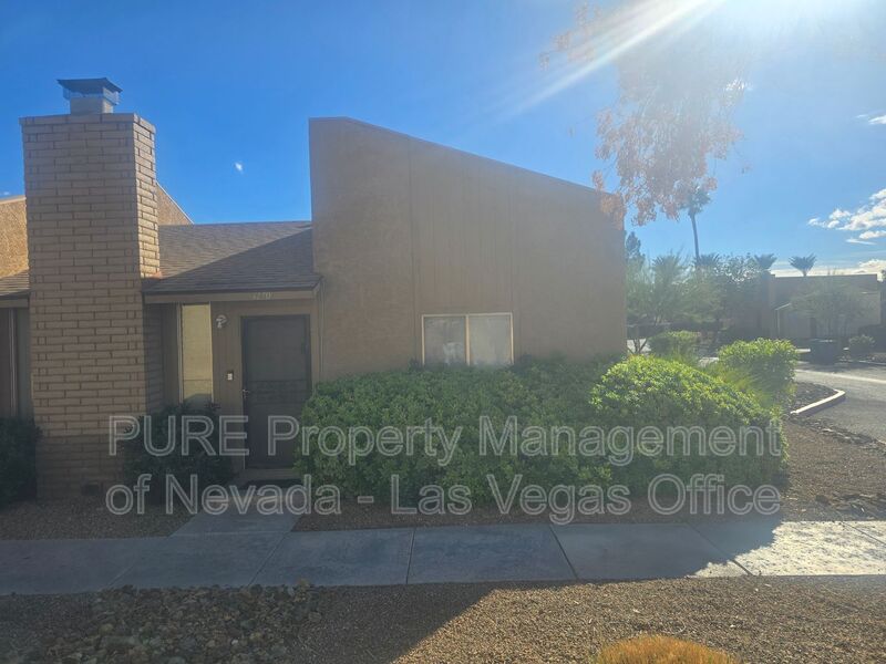 Las Vegas Townhome: 4270 Rollingstone Drive