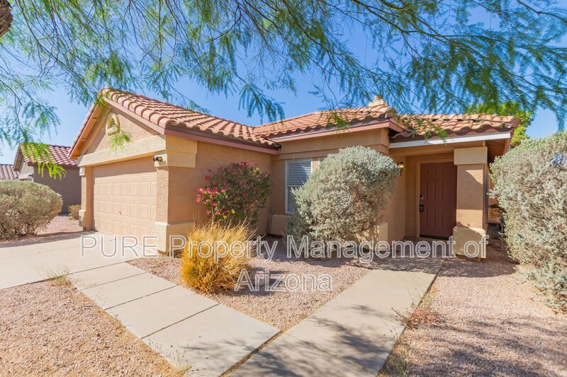 Mesa House: 8132 E Onza Ave