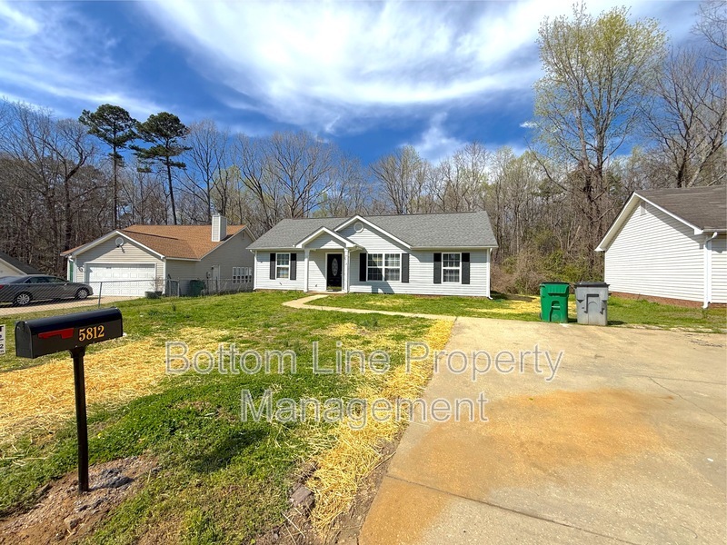 Charlotte House: 5812 Silver Eagle Dr