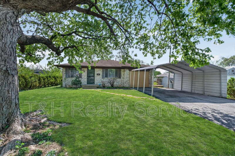 Indianapolis House: 1655 Walker Avenue