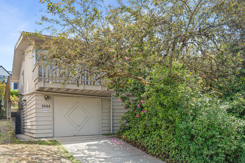 Seattle House: 5044 Sand Point Way NE