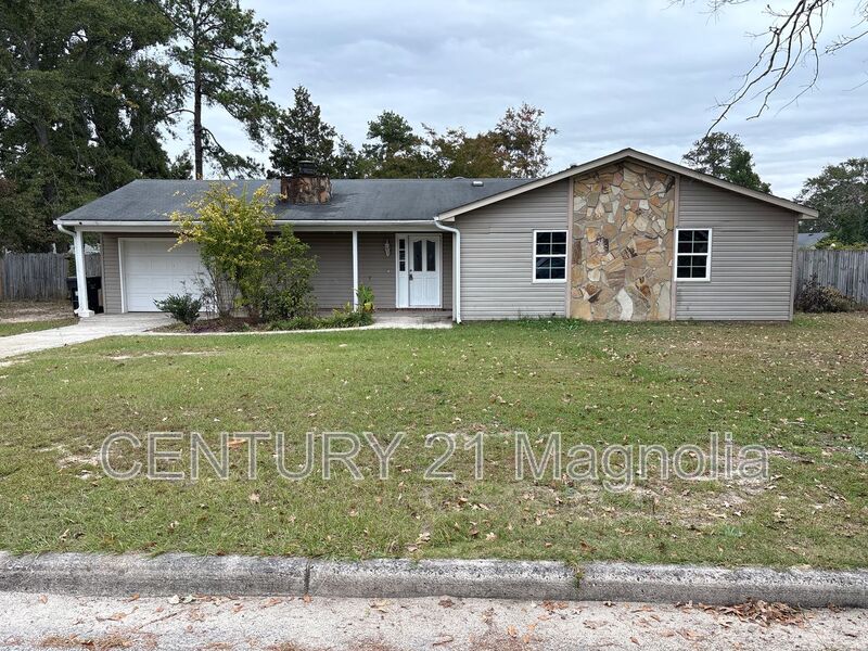 Augusta House: 3346 Ravenwood Drive