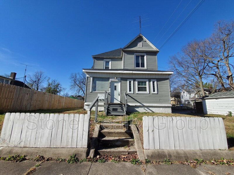 Terre Haute Condo: 2044 North 11th Street