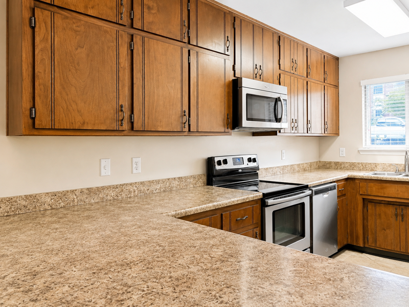 Tallahassee Townhome: 3207 Shamrock Street East