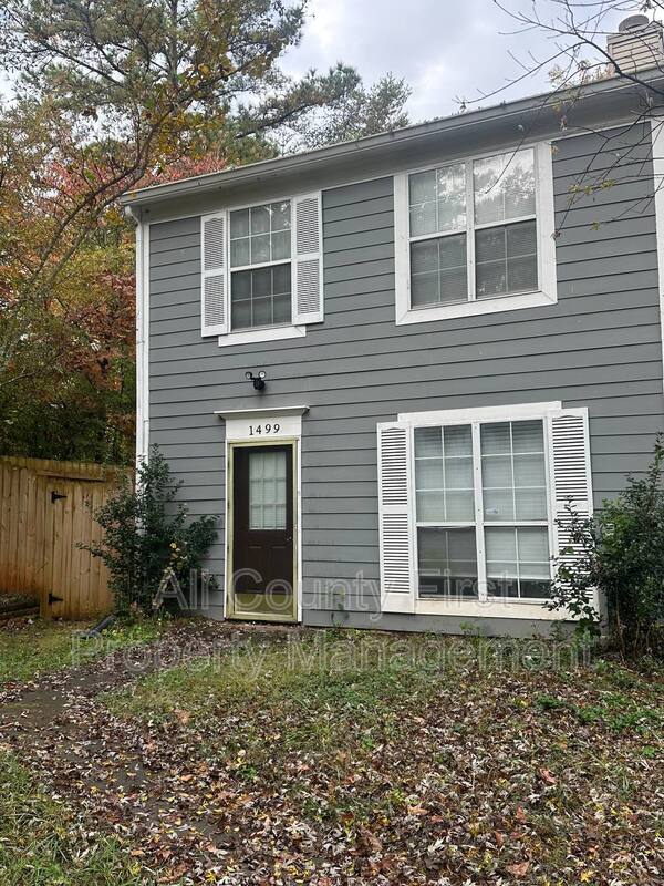 Stone Mountain House: 1499 Inverness Dr.