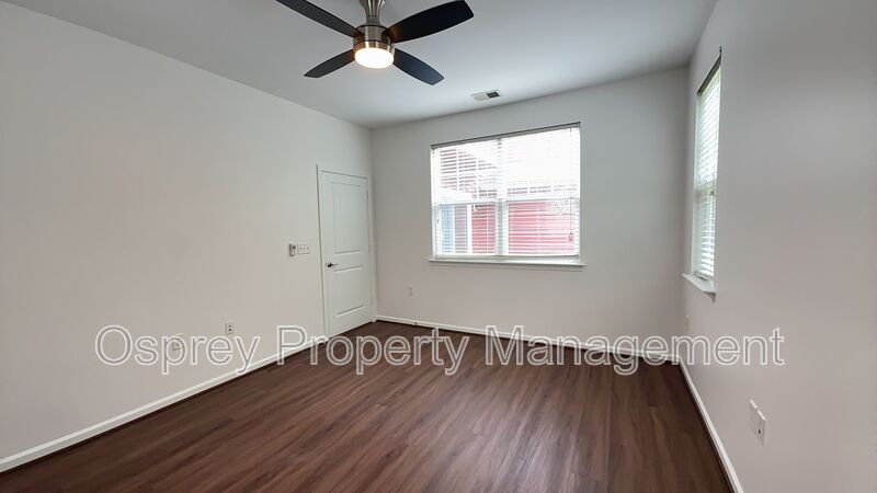 Recently Renovated 3-Bedroom Condo in The Grove at the Arboretum - Photo 8