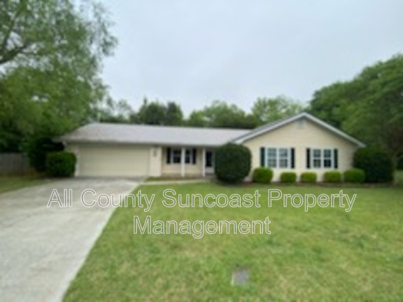 Warner Robins House: 105 Whisper Ct.