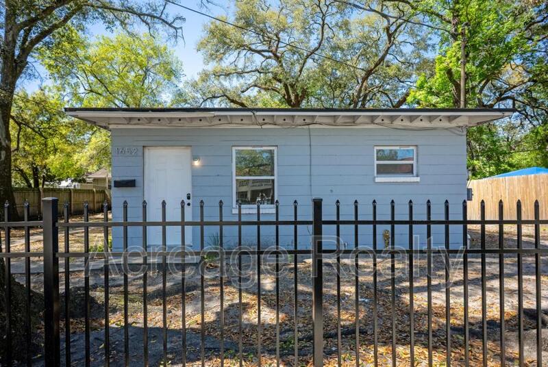 Jacksonville House: 1652 Myrtle Ave N
