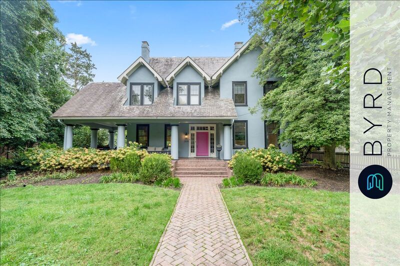 Richmond House: 3216 Hawthorne Ave