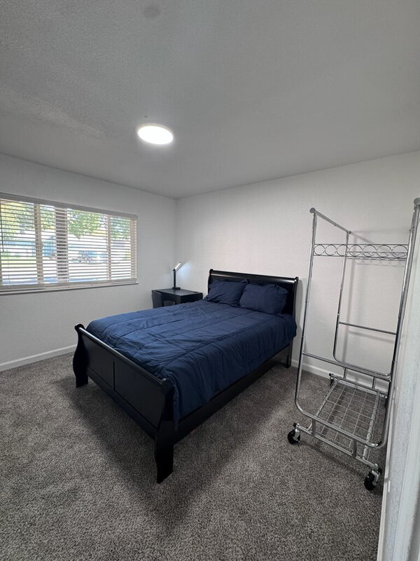 Sacramento Condo: 2445 Town Circle