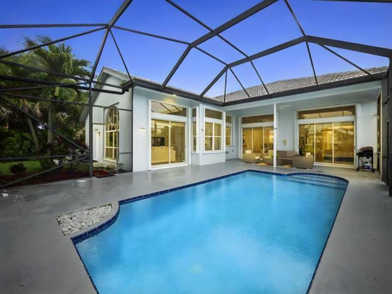 Palm Beach Gardens House: 9070 Cypress Hollow Drive #0