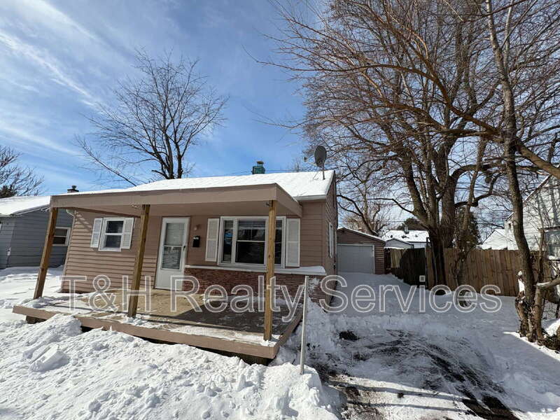 Indianapolis House: 2322 North Moreland Avenue