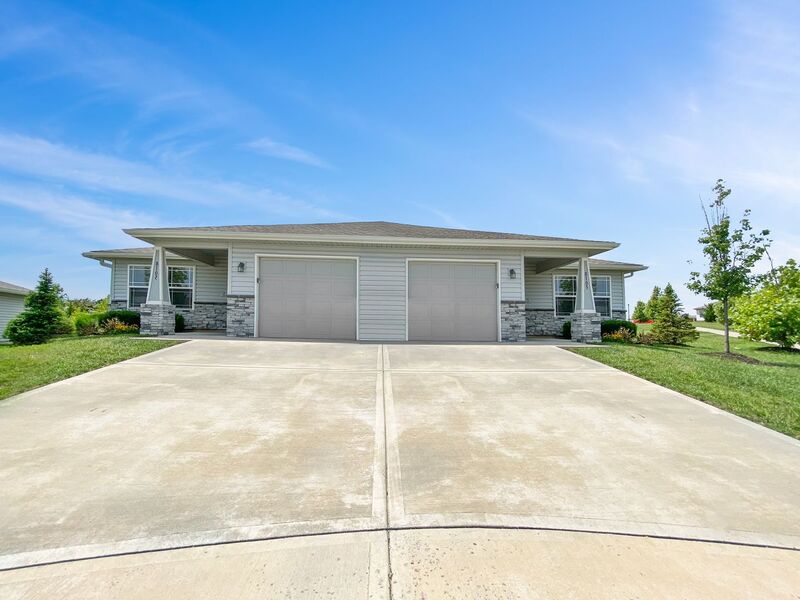Blue Springs House: 8105 SW 3rd St
