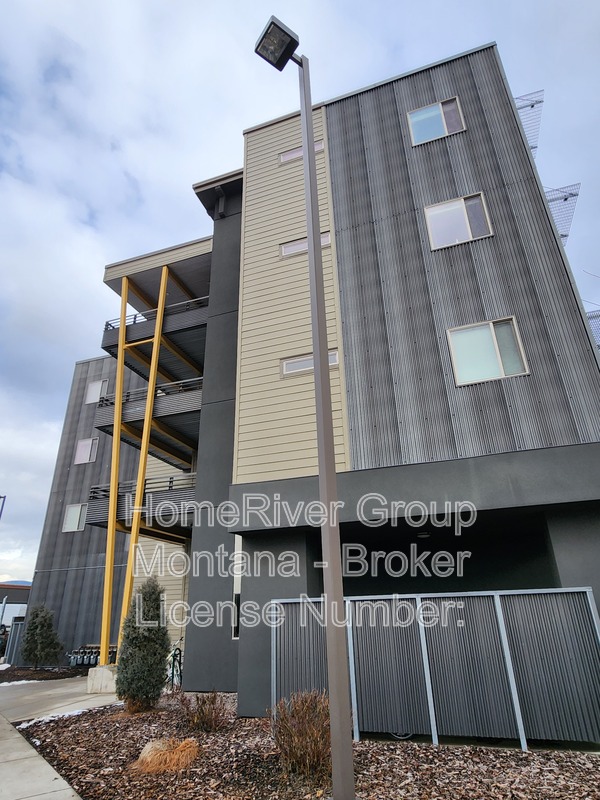 Missoula House: 1500 S 14th St W