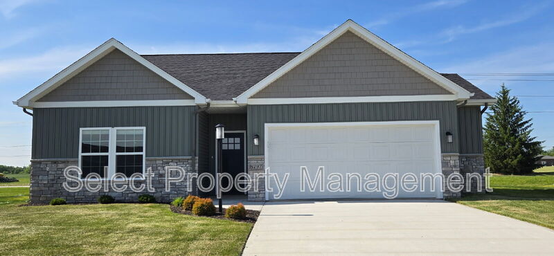 Fort Wayne House: 8797 Elmont Cove