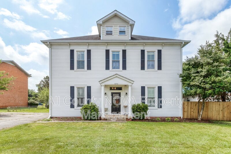 Manassas Condo: 8753 Signal Hill Rd