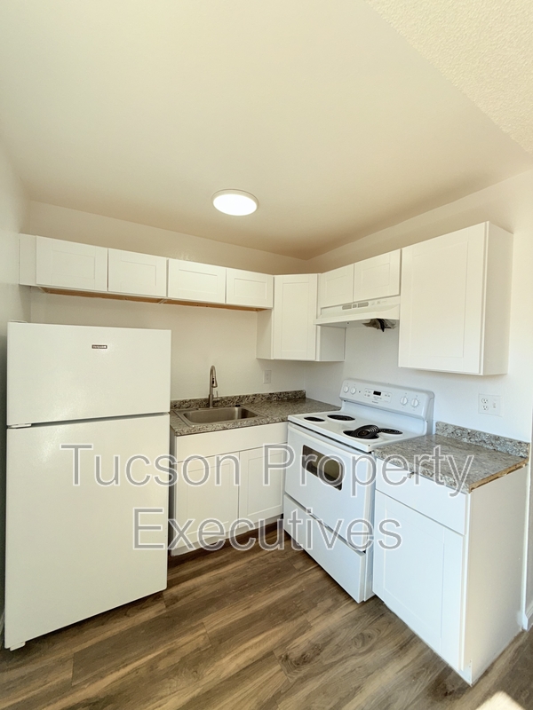 Tucson Condo: 3810 East Monte Vista Drive - 104