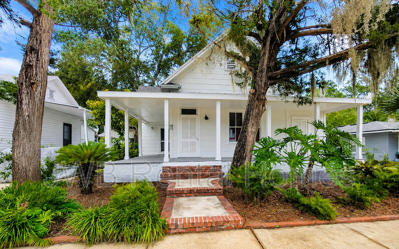Jacksonville House: 1619 Challen Ave
