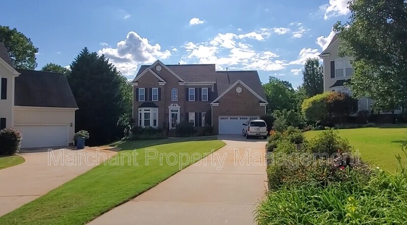 Simpsonville House: 15 Silverthorn Court